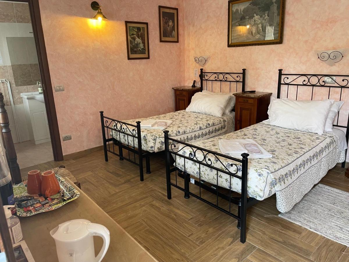 Hotel Diffuso Il Portichetto Vezio Perledo Dış mekan fotoğraf