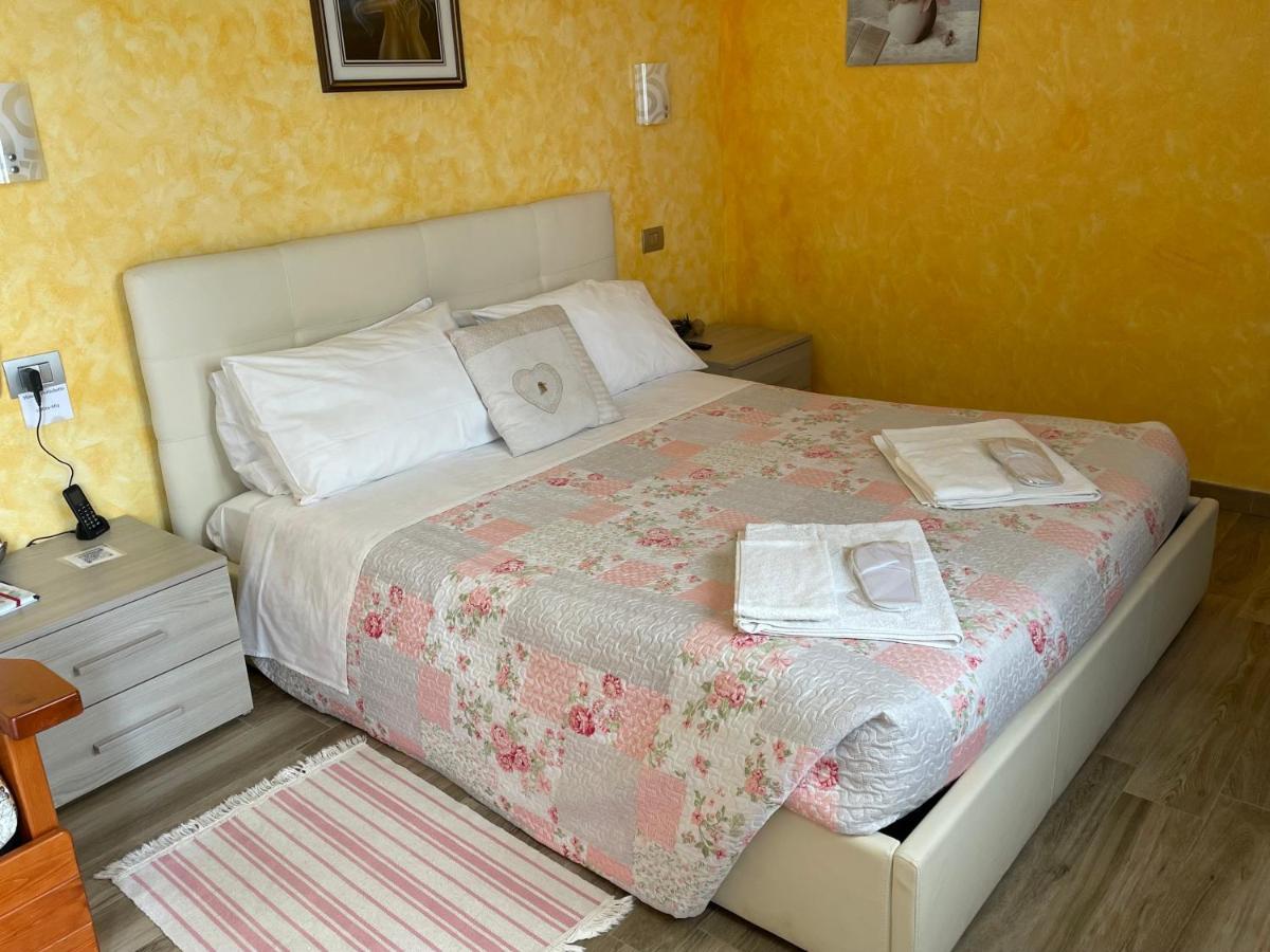 Hotel Diffuso Il Portichetto Vezio Perledo Dış mekan fotoğraf